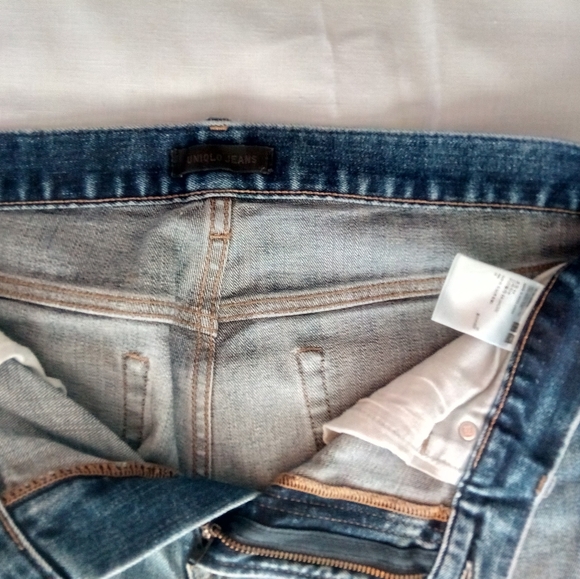 Uniqlo straight slim cropped distressed jeans - Picture 4 of 5